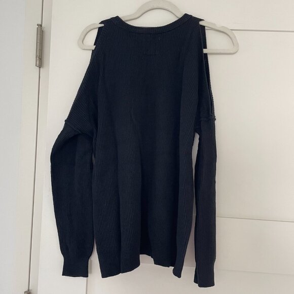 HOLLISTER‎ black cold shoulder sweater excellent condition size S - Picture 6 of 7